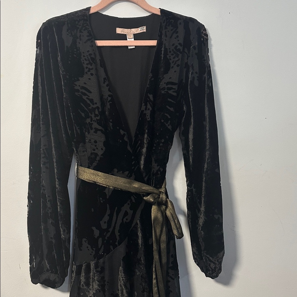 Women's Black Floral Velvet Wrap Maxi Dress | S - Picture 12 of 12